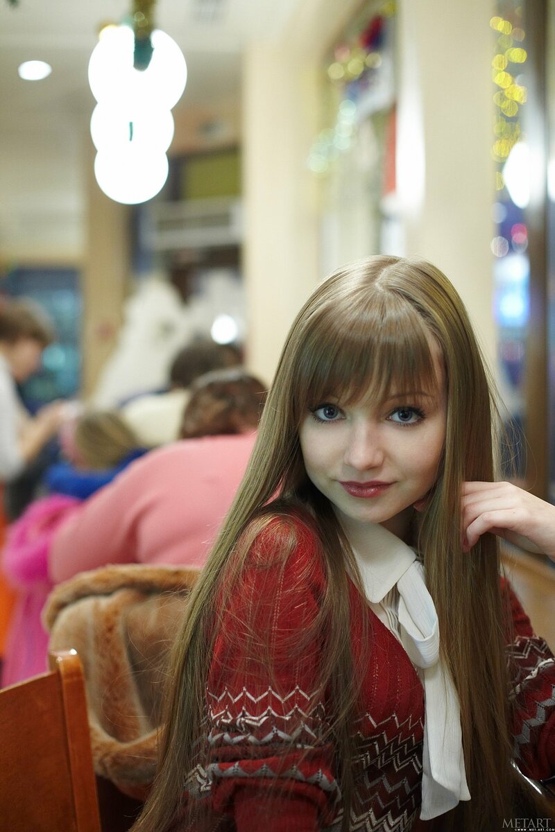 Каролина, 19